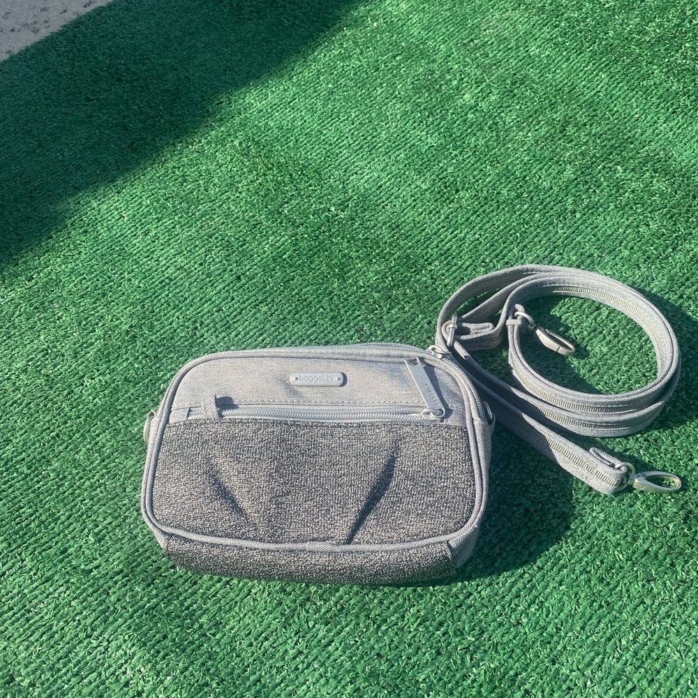 Baggallini crossbody purse